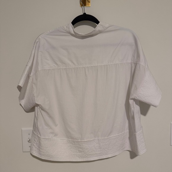 Tuckernuck White Trapunto Stitch Sofia Shirt Textured Seersucker Trim Medium - Picture 3 of 4